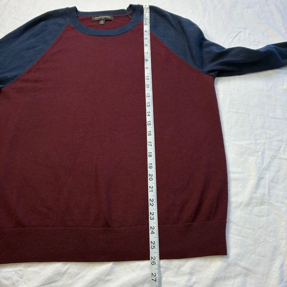 Banana Republic Mens M Merino Wool Blend Raglan Sweater Burgundy Navy Blue